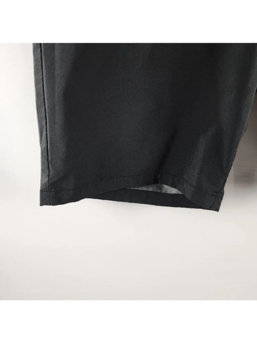 Travis Mathew Shorts Mens 40x9 Black Golf Performance Short